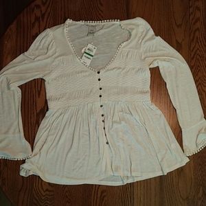 Cream cored long sleeved shirt